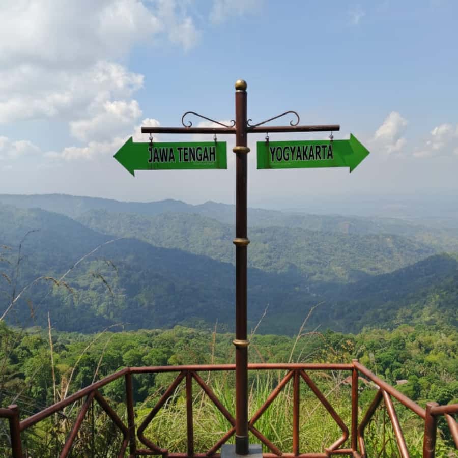Yogyakarta: Hidden Paradise of Yogyakarta Waterfall & Swim - The drive through rice fields and Java hill scenery