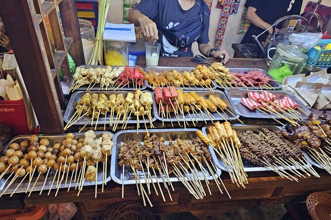 Yogyakarta Historical and Food Tour - Price and value: what $28.60 buys you in Yogyakarta at night