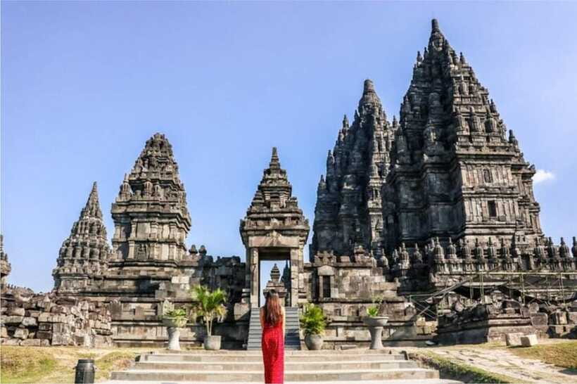 Yogyakarta: Joined or Private Tour to Borobudur & Prambanan - What’s included (and why it matters on temple days)