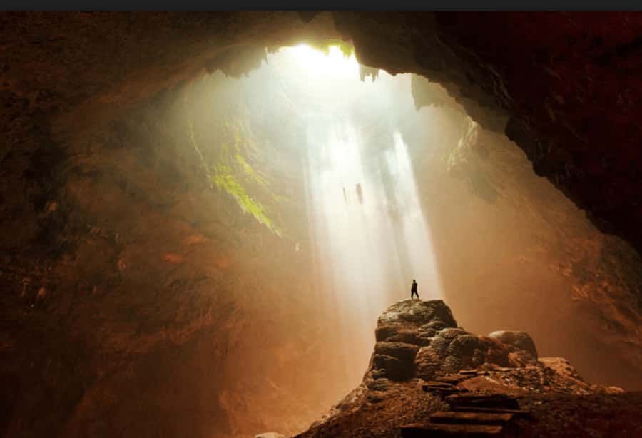 Yogyakarta: Jomblang and Pindul Caves Tour with Lunch - Stop 1: Pickup in Yogyakarta—small comfort, big help