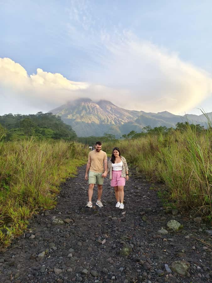 Yogyakarta : merapi sunrise, jomblang and pindul caves trip - Lunch and Gear: The Stuff That Turns Stress Into Smooth