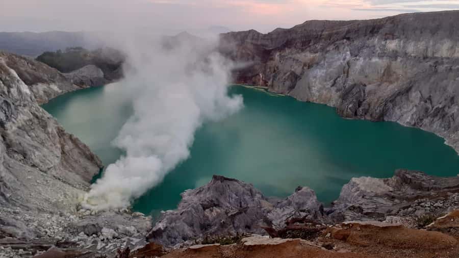 Yogyakarta: Mount Bromo Ijen with Train & Bali drop-off - The transfer to Ijen: your quiet breather before the real climb