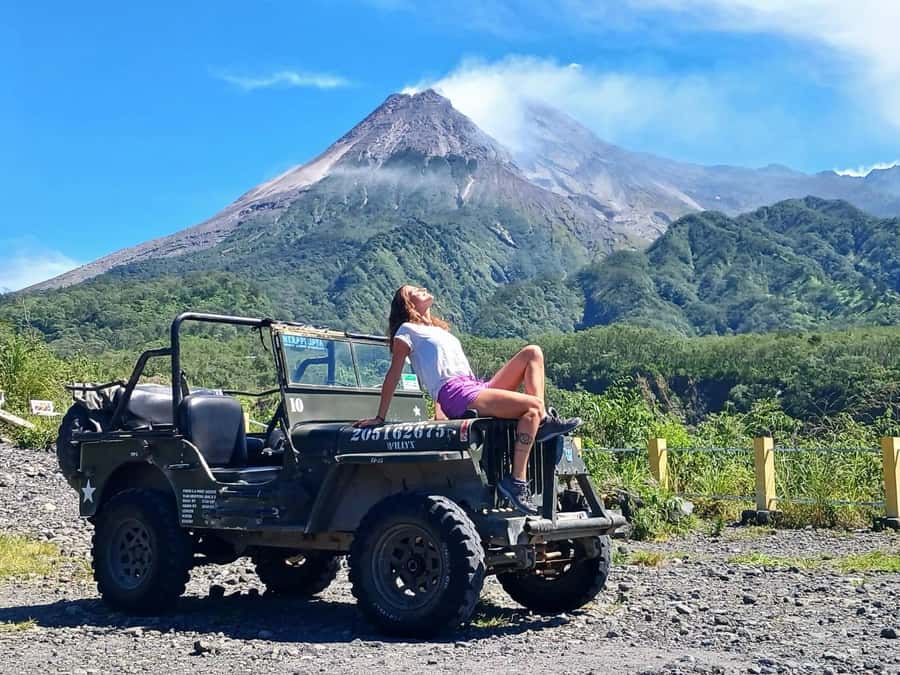 Yogyakarta: Mount Merapi and Pindul Cave Tubing Day Tour - Jeep 4WD Up Mount Merapi: the fun part that sets the tone