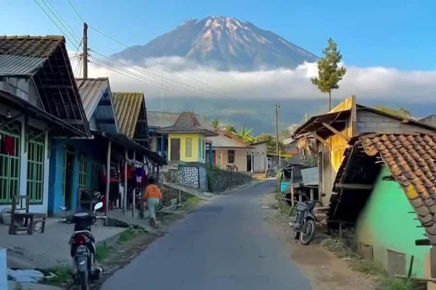 Yogyakarta : Nepal Van java & Kedung Kayang waterfall trip - The full 12-hour rhythm from Yogyakarta (and why the timing works)