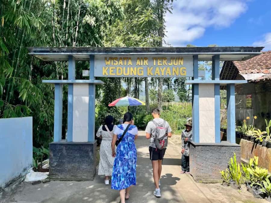Yogyakarta : Nepal Van java & Kedung Kayang waterfall trip - What’s included in the $40 price (and what to budget for)