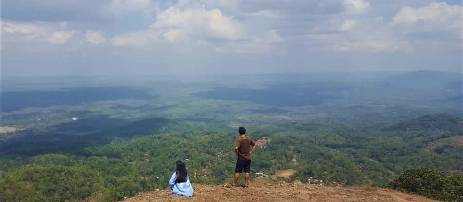 Yogyakarta: Nglanggeran ancient volcano & Pindul cave tour - Chocolate Maker Stop: A Short Taste of 100% Pure Chocolate