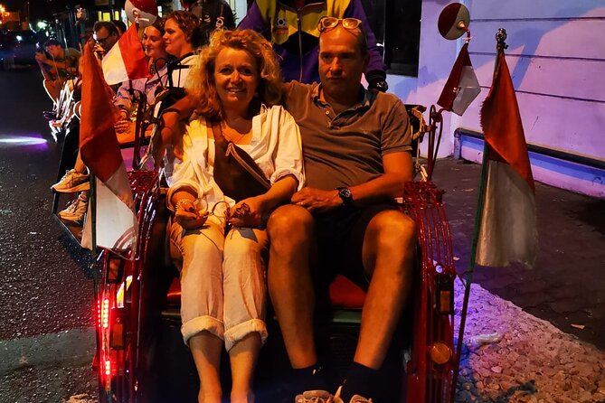 Yogyakarta: Night Culinary and Heritage Private Walking Tour - Getting there and getting back: Tugu Yogyakarta to Plengkung Gading