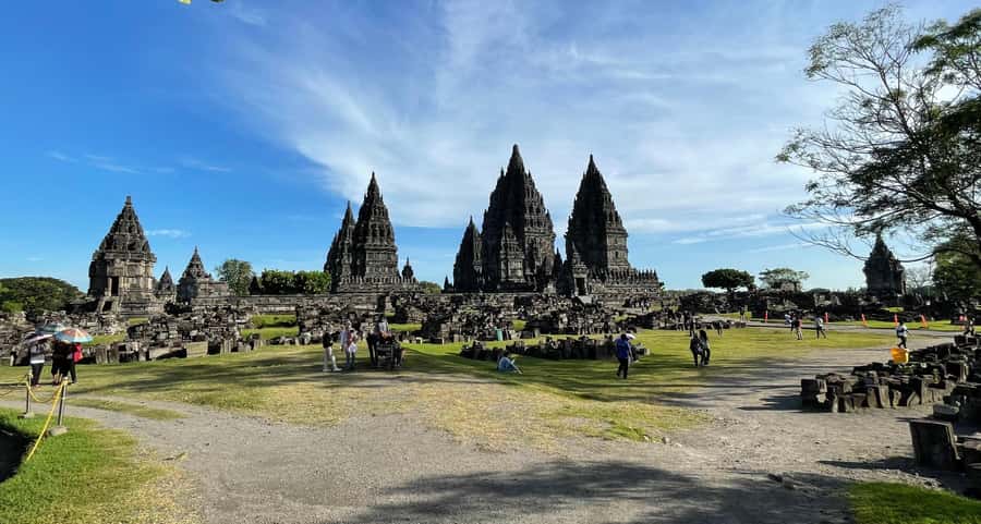 Yogyakarta: Prambanan Temple Afternoon Exploration - Key things that make this afternoon Prambanan tour work