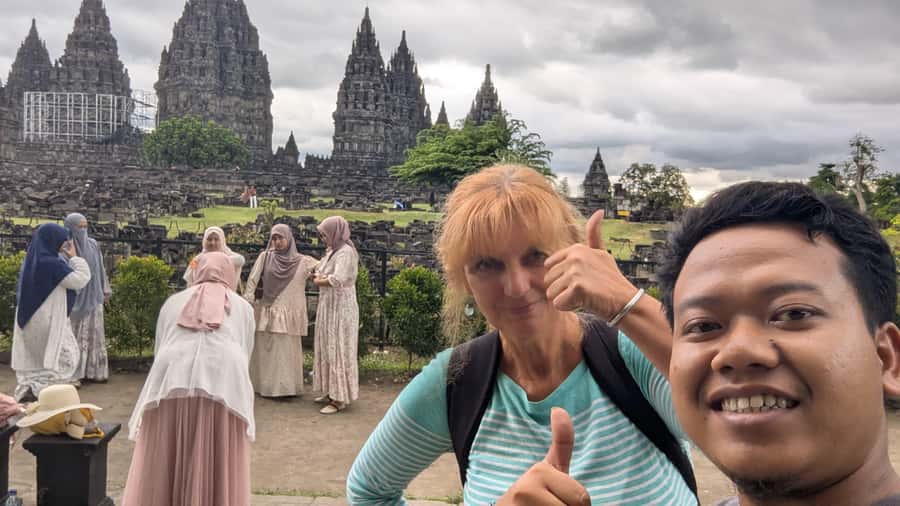 Yogyakarta: Prambanan Temple Afternoon Exploration - The guide factor: English storytelling and helpful direction