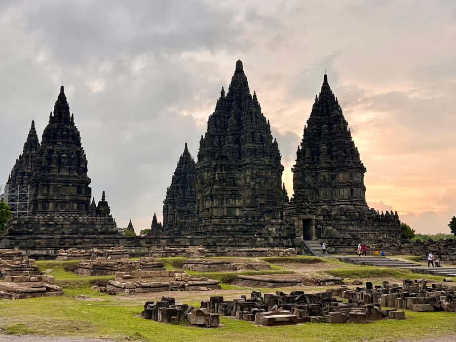 Yogyakarta: Prambanan Temple Afternoon Exploration - From your Yogyakarta hotel to the temple: simple and comfortable