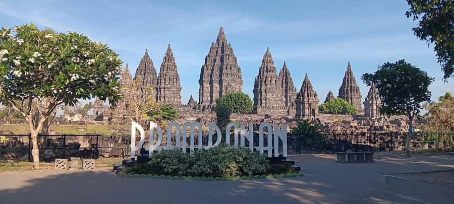 Yogyakarta: Prambanan Tour, Sukuh Temple & Tea Plantation - Prambanan Temple: Sanjaya, Ramayana, and the three main shrines