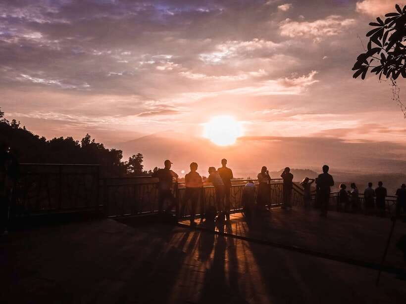 Yogyakarta: Setumbu Sunrise Borobudur Climb-up and Prambanan - Merapi volcano segment: adrenaline with crater-area ambition