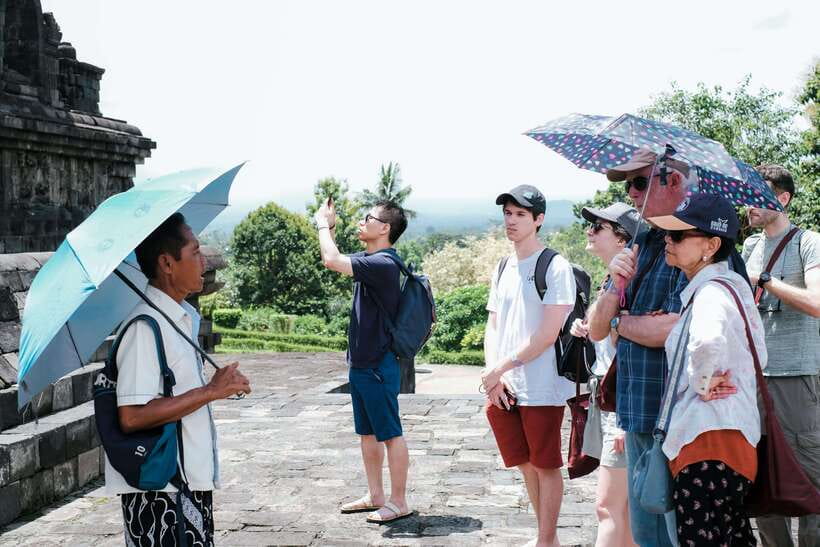 Yogyakarta: Setumbu Sunrise Borobudur Climb-up and Prambanan - Price and value: what $134 covers, and what you pay on the day