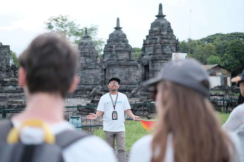 Yogyakarta: Setumbu Sunrise Borobudur Climb-up and Prambanan - Borobudur guided visit: walking the world’s big Buddhist temple