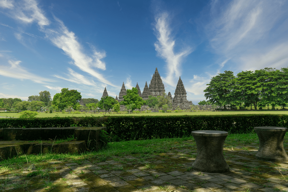 Yogyakarta: Setumbu Sunrise, Borobudur & Prambanan Day Tour - Getting the driver support you actually want