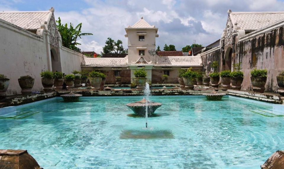 Yogyakarta: Sultan's Palace and Water Castle Walking Tour - Price and Value: Is $37 Fair for This Pair of Sites?