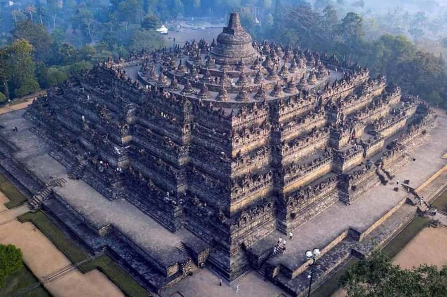 YOGYAKARTA; SUNRISE AT VIEW POINT AND BOROBUDUR CLIMB UP - The Borobudur climb: timing, tickets, and getting value from every level