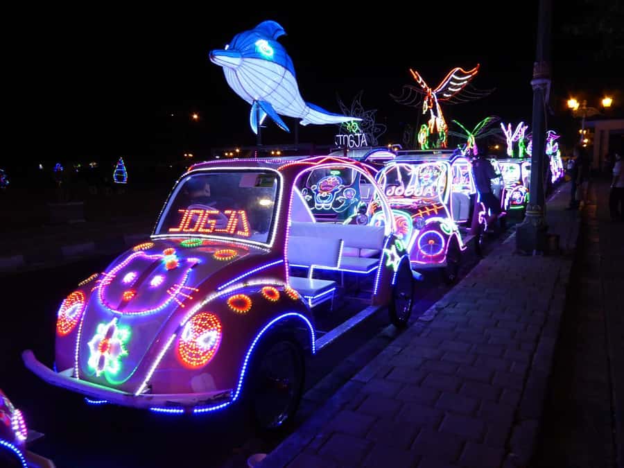 Yogyakarta: Taste Yogyakarta's Cuisine and Night Walks - Key highlights at a glance