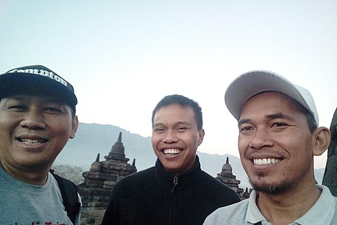 Yogyakarta Transport - English speaking driver - English-Speaking Private Driver in Yogyakarta: The Real Value