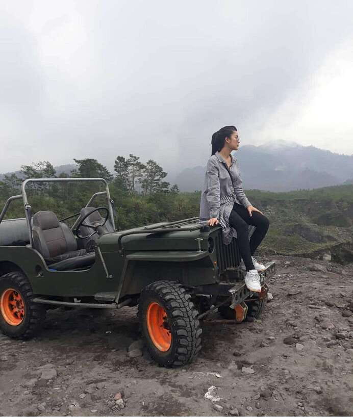 Yogyakarta:Mount Merapi volcano Jeep safari Guided Tour - Time on Wheels vs. Time on Feet: How the 5 Hours Really Feel