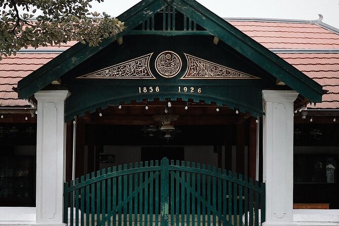 Yogyakarta’s Essentials in Half a Day - Entering the Kraton: Sultan’s Palace and Daily Life Culture